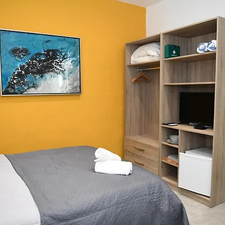 Comfortable Cosy Studio In With Rooftop Jacuzzi * Senglea