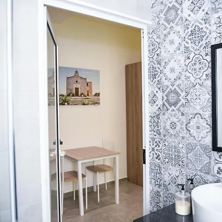 Pensiune Comfortable Cosy Studio In With Rooftop Jacuzzi