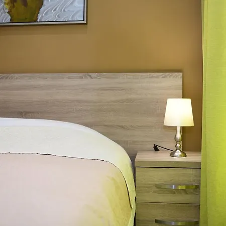 Comfortable Cosy Studio In With Rooftop Jacuzzi * سنجليا