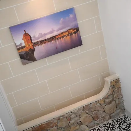 بيت ضيافة Comfortable Cosy Studio In With Rooftop Jacuzzi